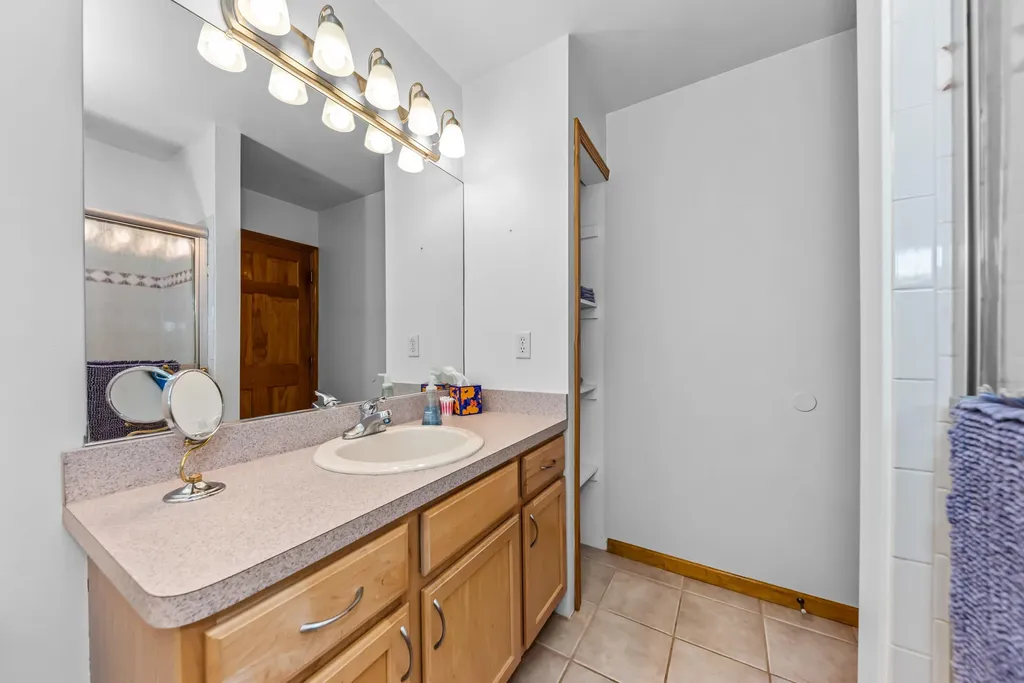 11460 Hearthside Drive Putnam Township MI 48169