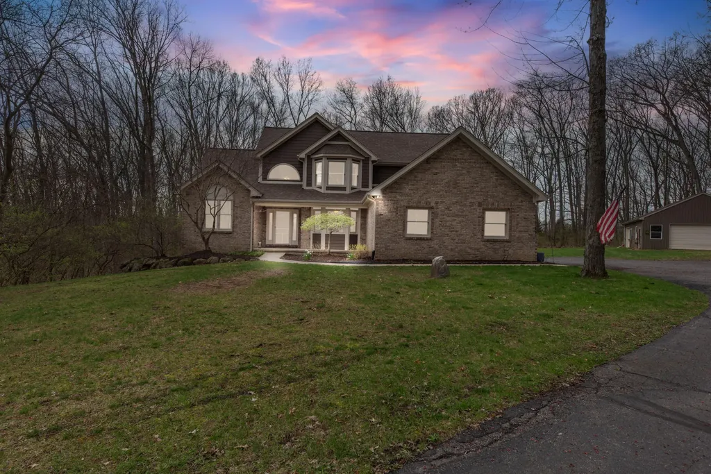 11460 Hearthside Drive Putnam Township MI 48169