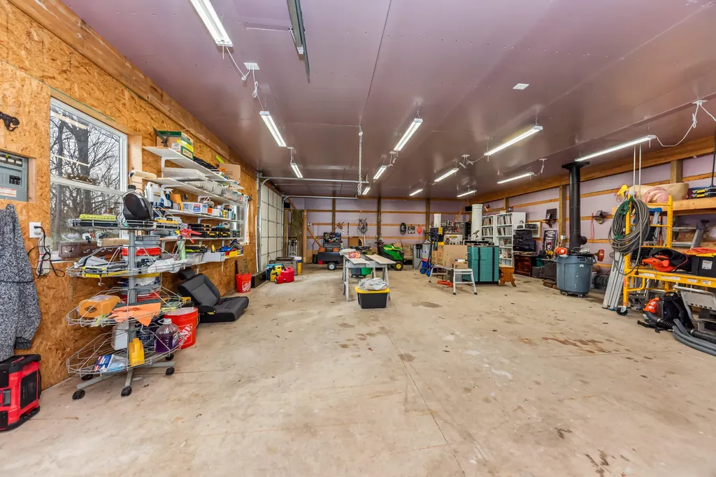 11460 Hearthside Drive Putnam Township MI 48169