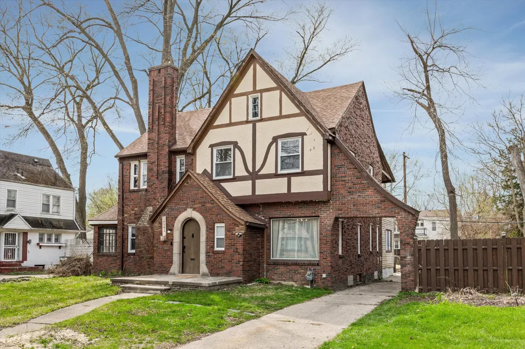 14541 Woodmont Avenue Detroit City MI 48227