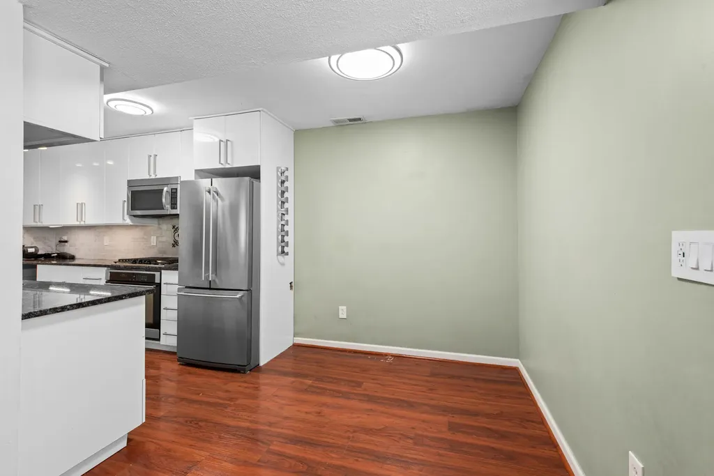 2806 Willow Ct Drive Unknown City MI 48360