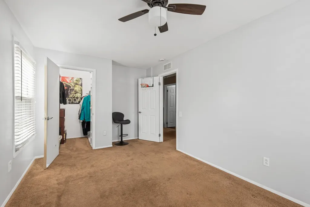 2806 Willow Ct Drive Unknown City MI 48360