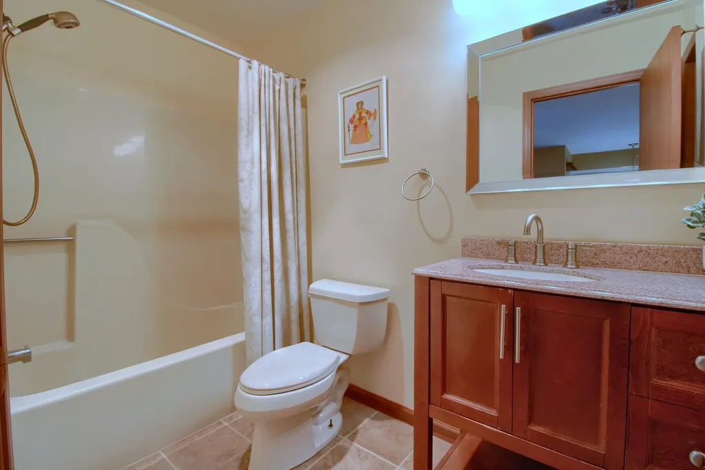 623 Echo Court Saline City MI 48176
