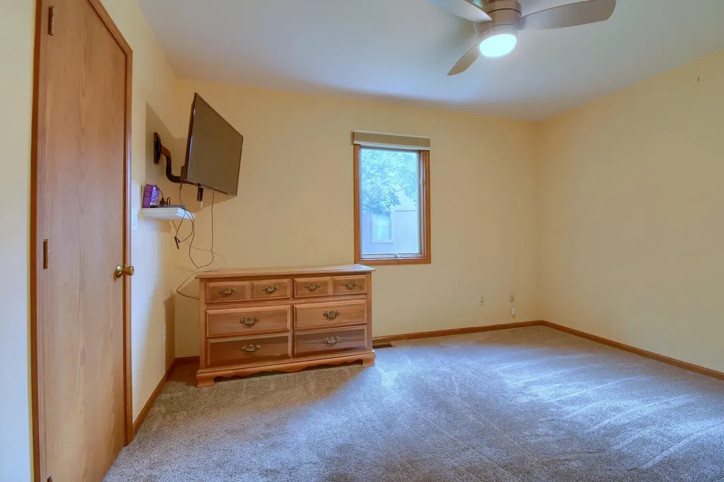 623 Echo Court Saline City MI 48176
