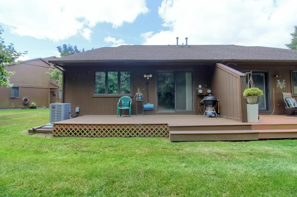 623 Echo Court Saline City MI 48176