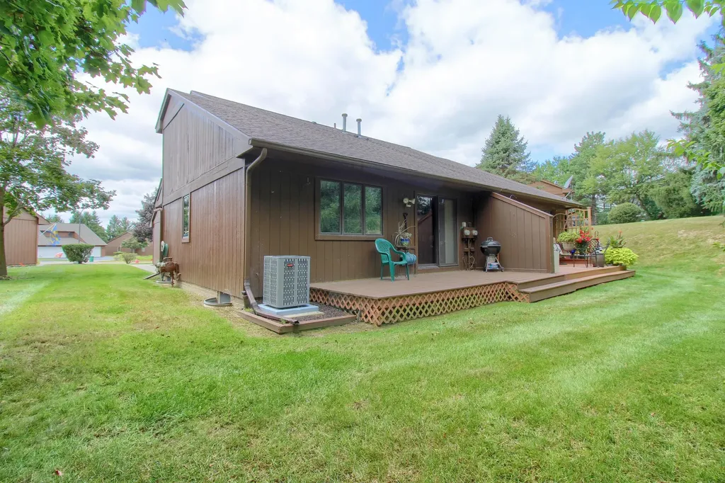 623 Echo Court Saline City MI 48176