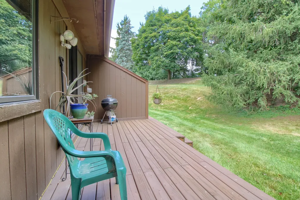 623 Echo Court Saline City MI 48176