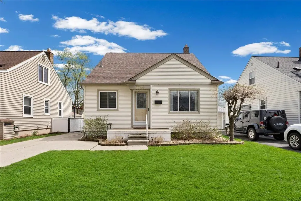 2236 Tyler Avenue Berkley City MI 48072