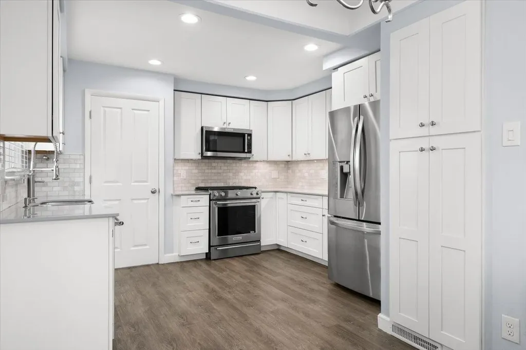 2236 Tyler Avenue Berkley City MI 48072