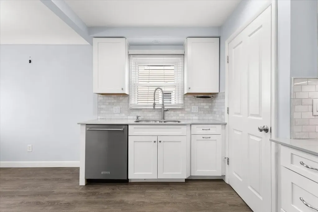 2236 Tyler Avenue Berkley City MI 48072