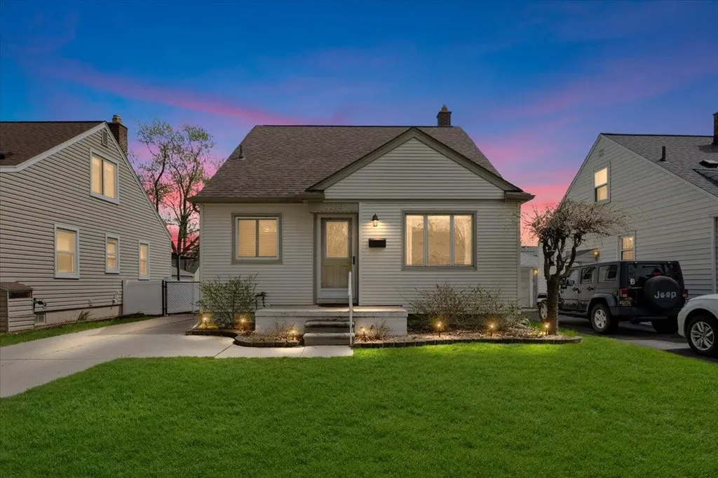 2236 Tyler Avenue Berkley City MI 48072