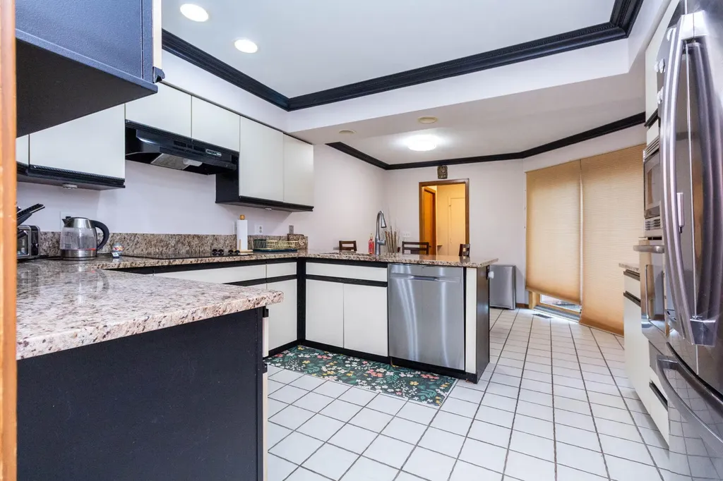 37834 Siena Drive Farmington Hills City MI 48331
