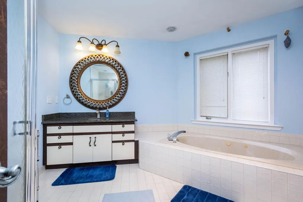 37834 Siena Drive Farmington Hills City MI 48331