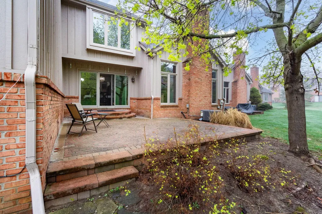 37834 Siena Drive Farmington Hills City MI 48331