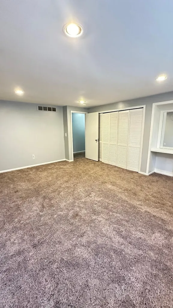 2665 Peterboro Road West Bloomfield Charter Township MI 48323