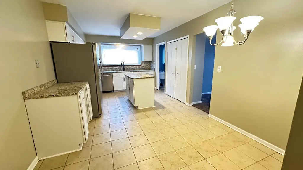 2665 Peterboro Road West Bloomfield Charter Township MI 48323
