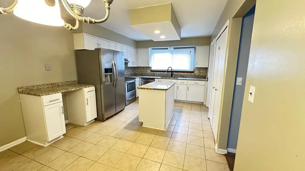 2665 Peterboro Road West Bloomfield Charter Township MI 48323