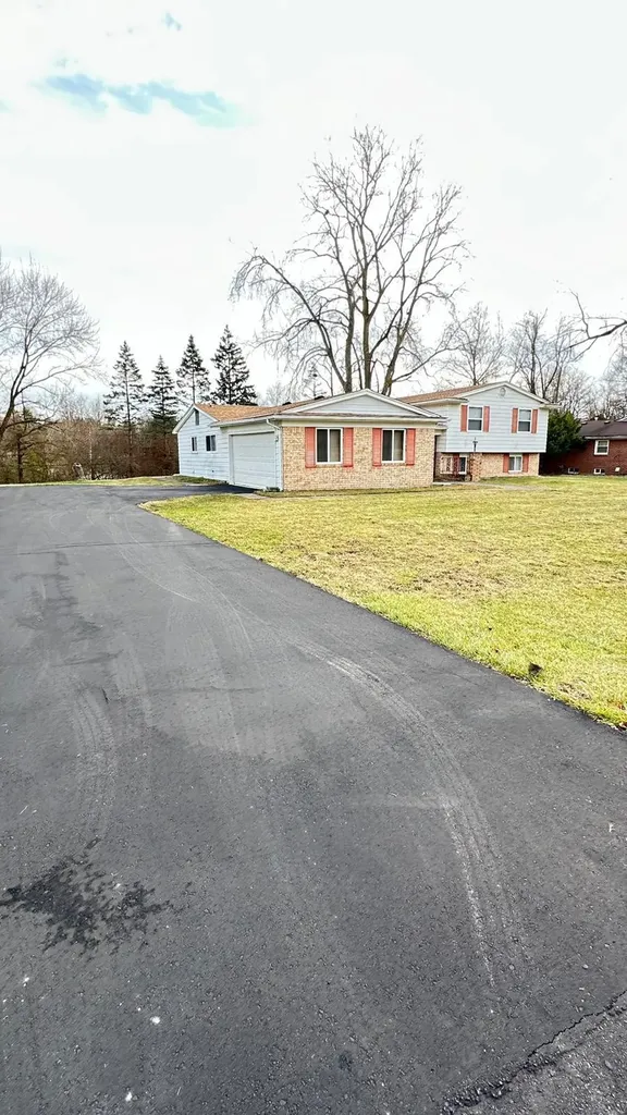 2665 Peterboro Road West Bloomfield Charter Township MI 48323