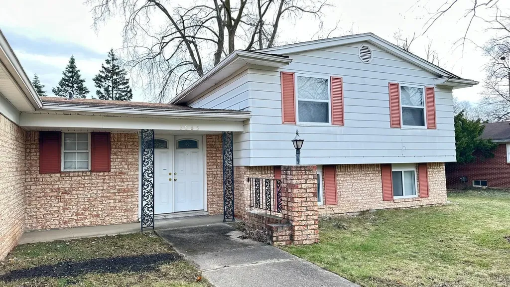 2665 Peterboro Road West Bloomfield Charter Township MI 48323
