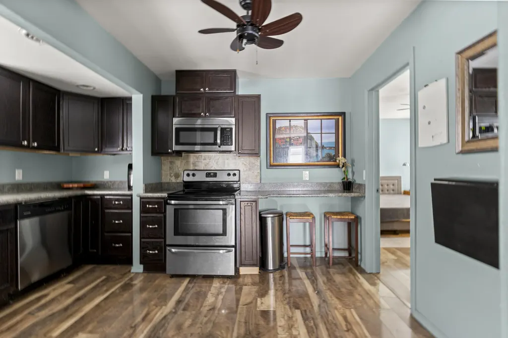 5757 Arcola Street Garden City City MI 48135