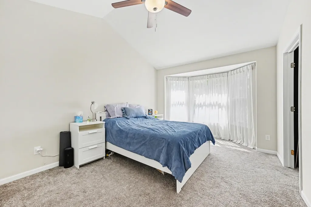4426 Glenoaks Court Warren City MI 48092