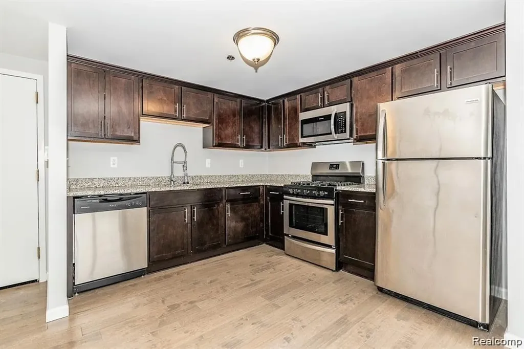 250 E Harbortown Drive Detroit City MI 48207