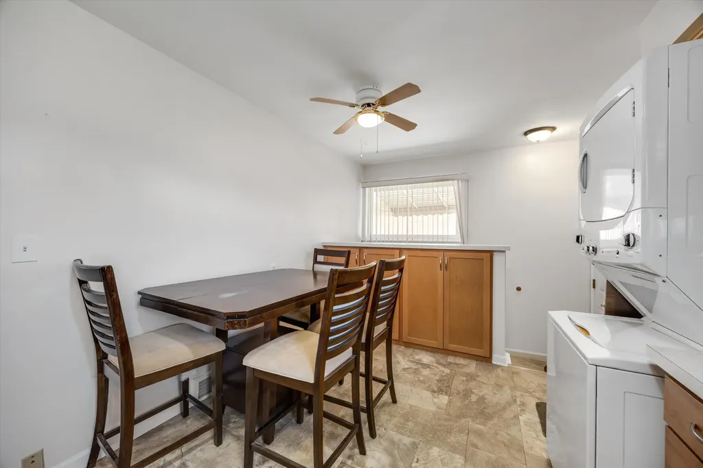 31036 Palomino Avenue Warren City MI 48093