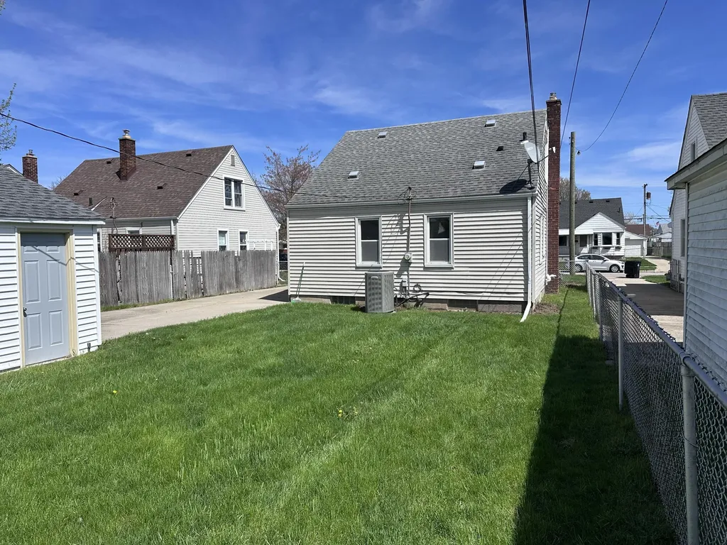 3616 16th Street Wyandotte City MI 48192