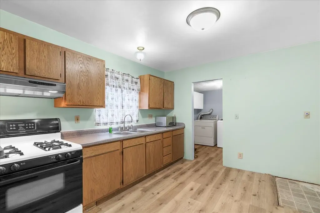4924 Pleasant Grove Road Ingham Township MI 48910