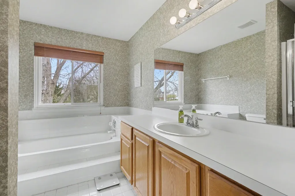 5941 Cottonwood Drive Pittsfield Charter Township MI 48197