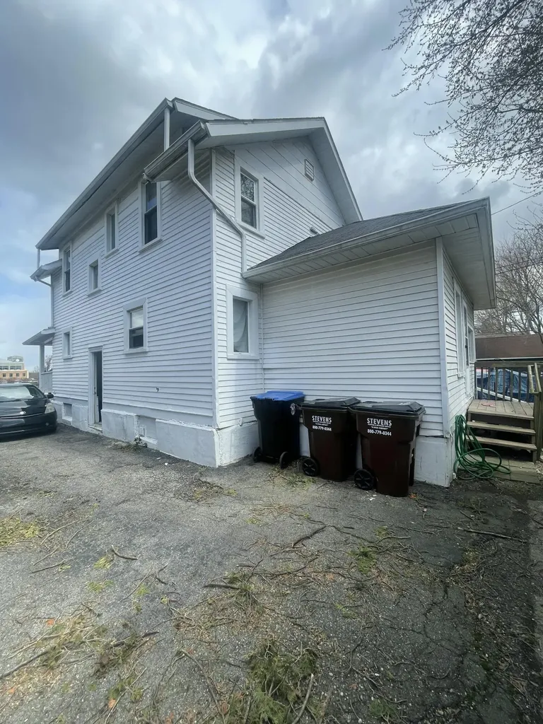 963 Washtenaw Avenue Ypsilanti City MI 48197