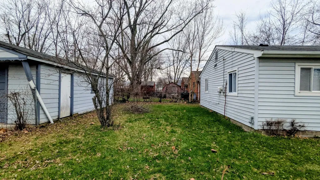 30113 Hazelwood Street Inkster City MI 48141