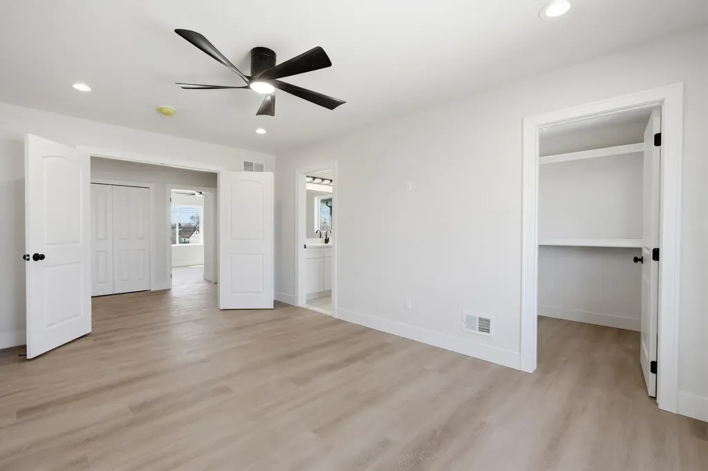 30489 Brush Street Madison Heights City MI 48071