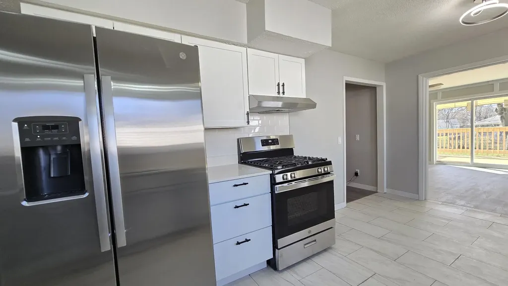 3109 Risdale Avenue Lansing City MI 48911
