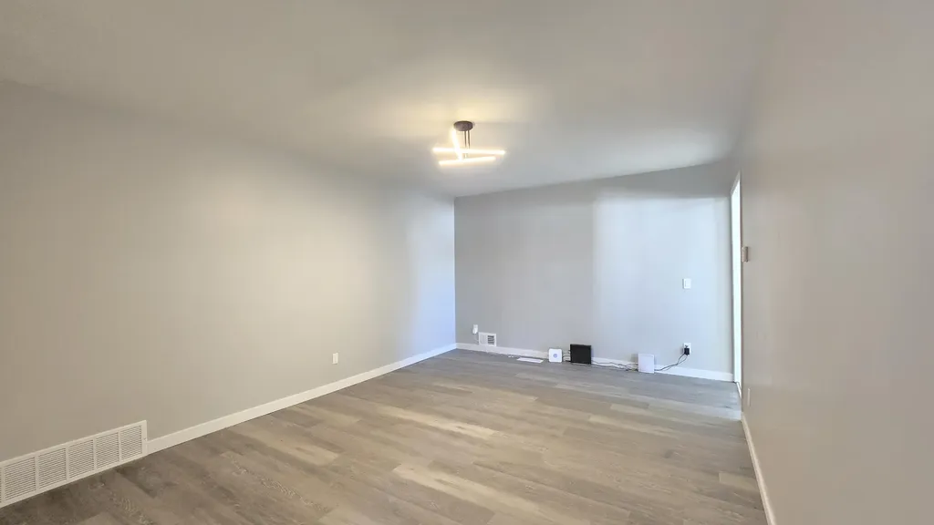 3109 Risdale Avenue Lansing City MI 48911