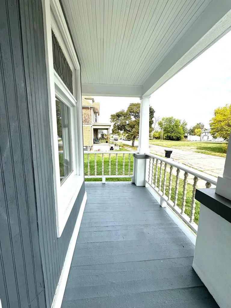 5999 Fischer Street Detroit City MI 48213