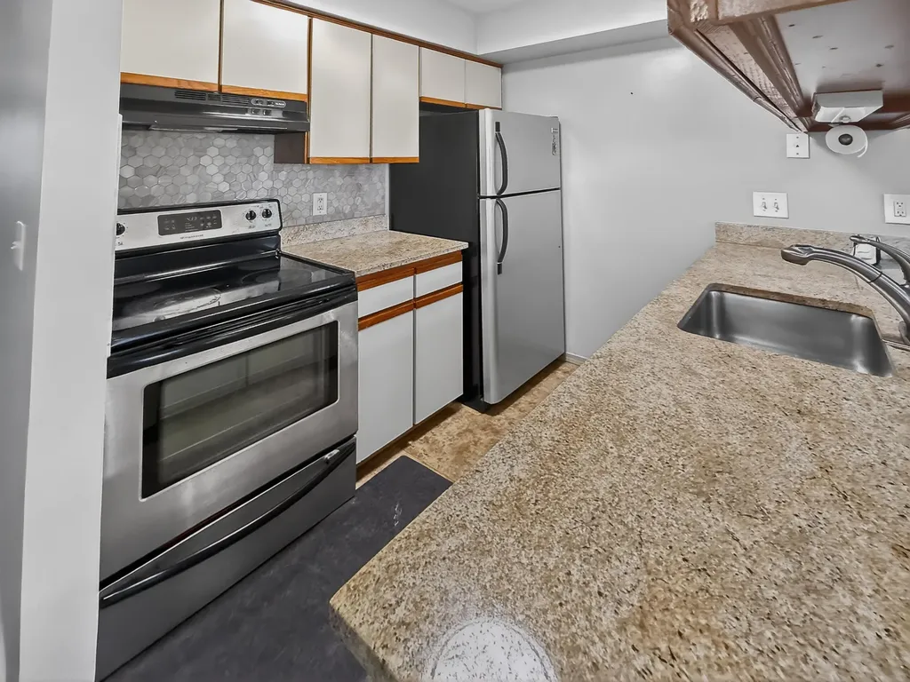 16486 Clarkson Drive Fraser City MI 48026
