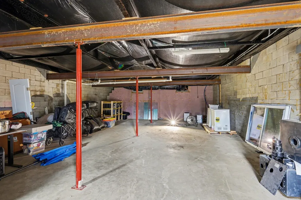 9491 Thorne Road Unknown City MI 49246