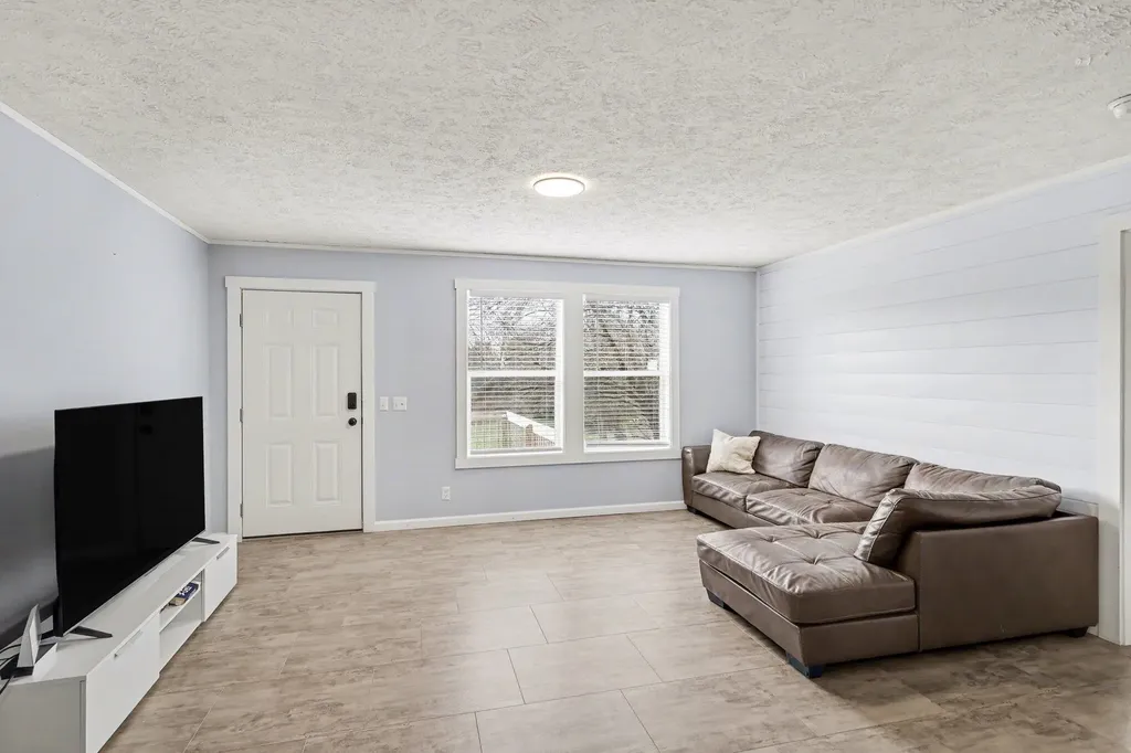 9491 Thorne Road Unknown City MI 49246