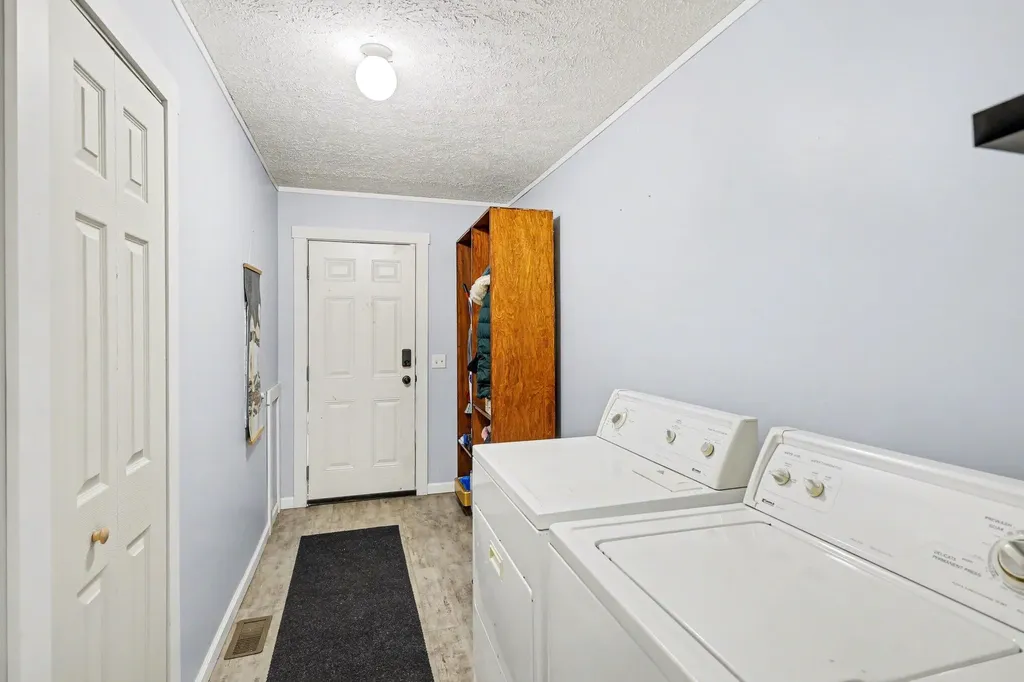 9491 Thorne Road Unknown City MI 49246