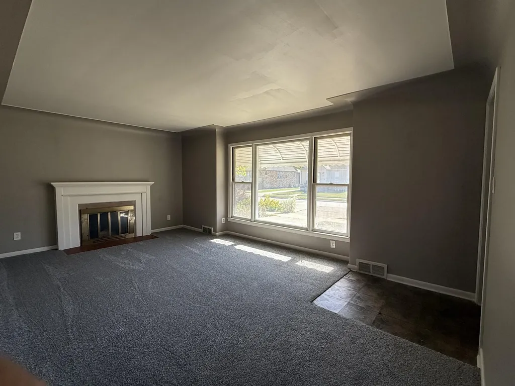 15305 Evergreen Avenue Eastpointe City MI 48021