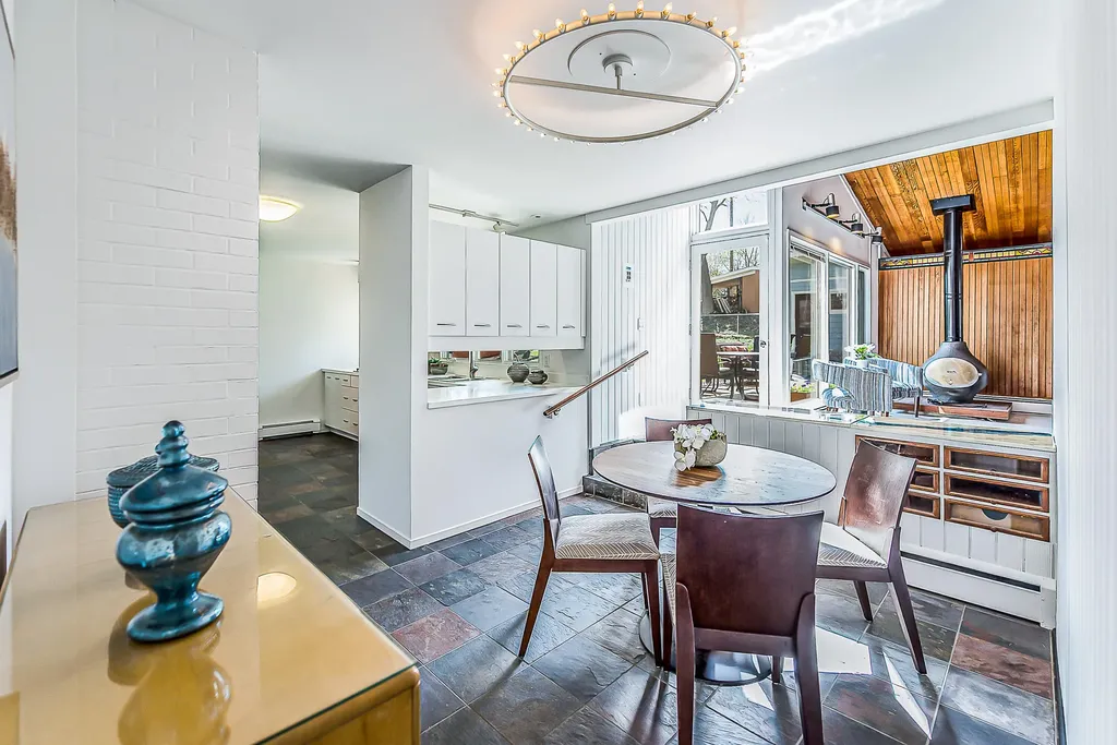 1307 Beechwood Drive Ann Arbor City MI 48103