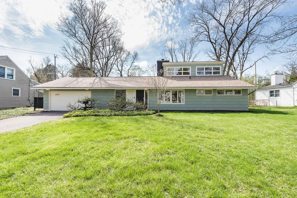 1307 Beechwood Drive Ann Arbor City MI 48103