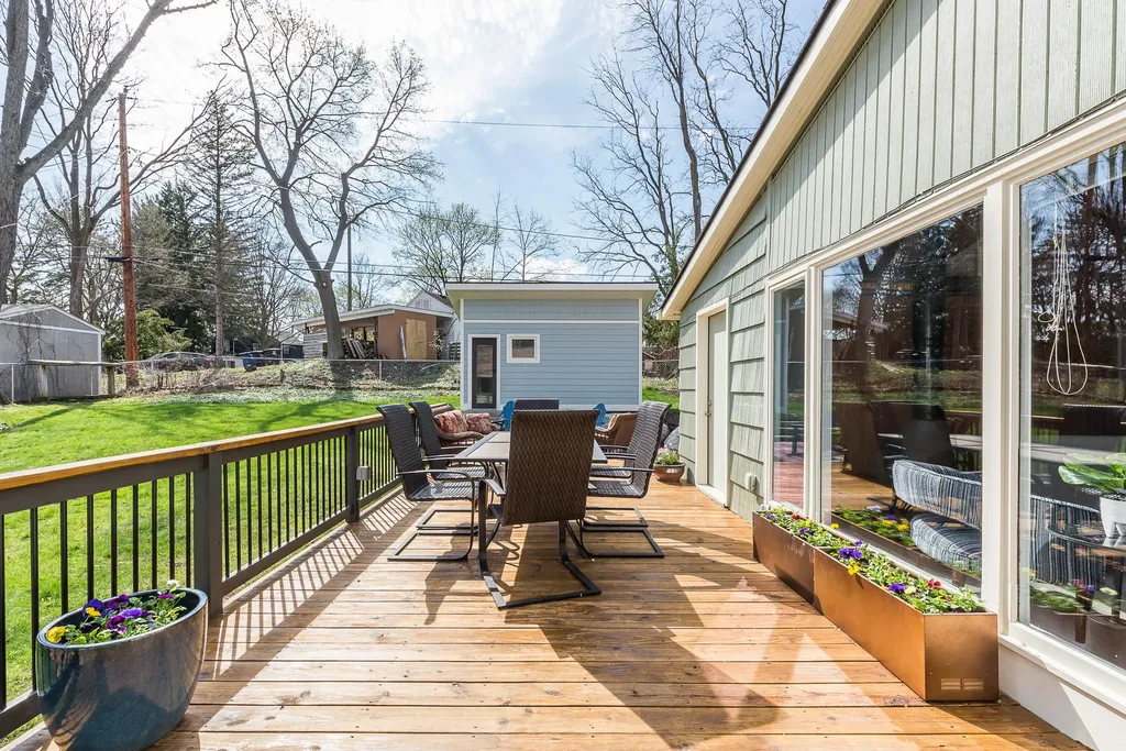 1307 Beechwood Drive Ann Arbor City MI 48103