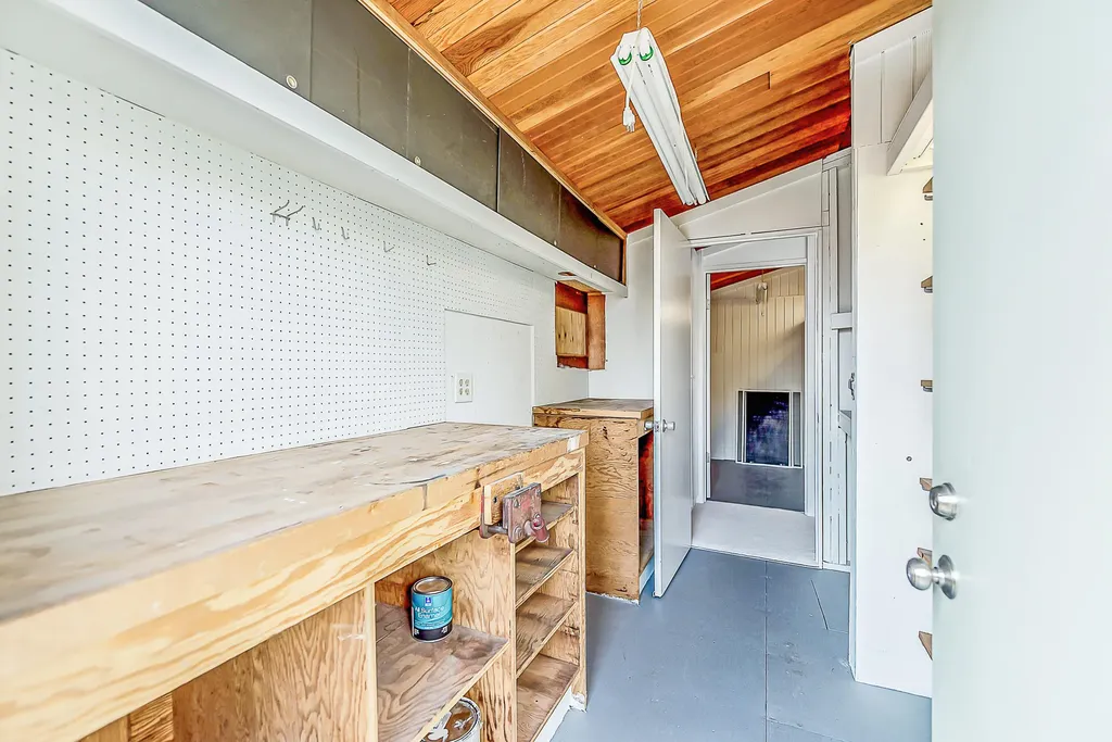 1307 Beechwood Drive Ann Arbor City MI 48103