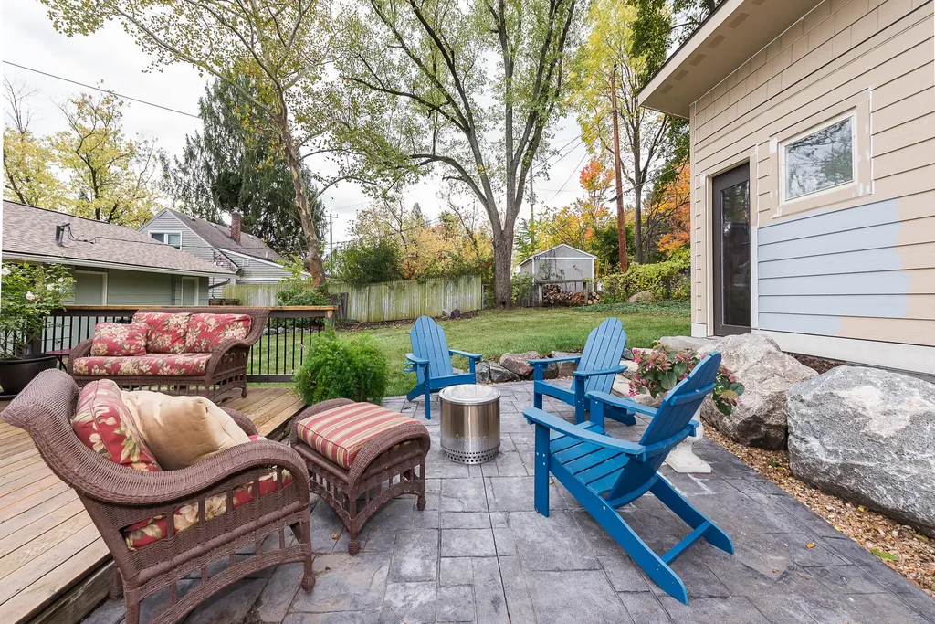 1307 Beechwood Drive Ann Arbor City MI 48103
