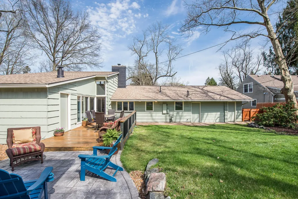 1307 Beechwood Drive Ann Arbor City MI 48103