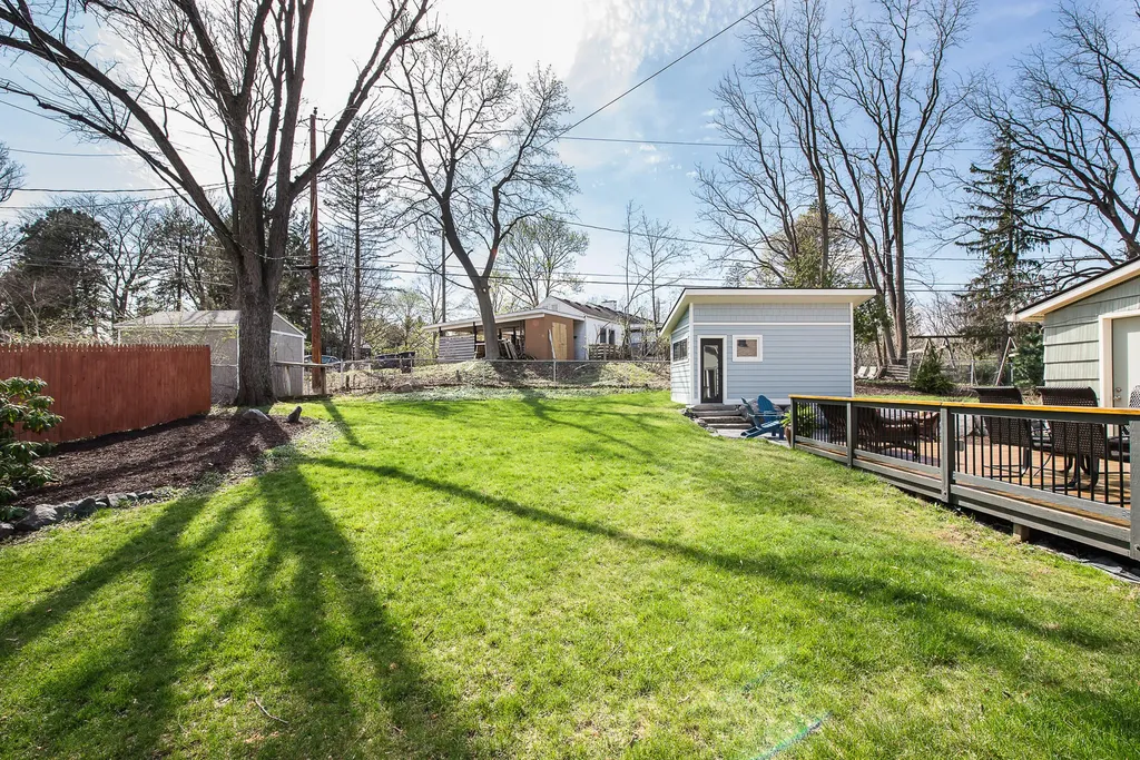 1307 Beechwood Drive Ann Arbor City MI 48103