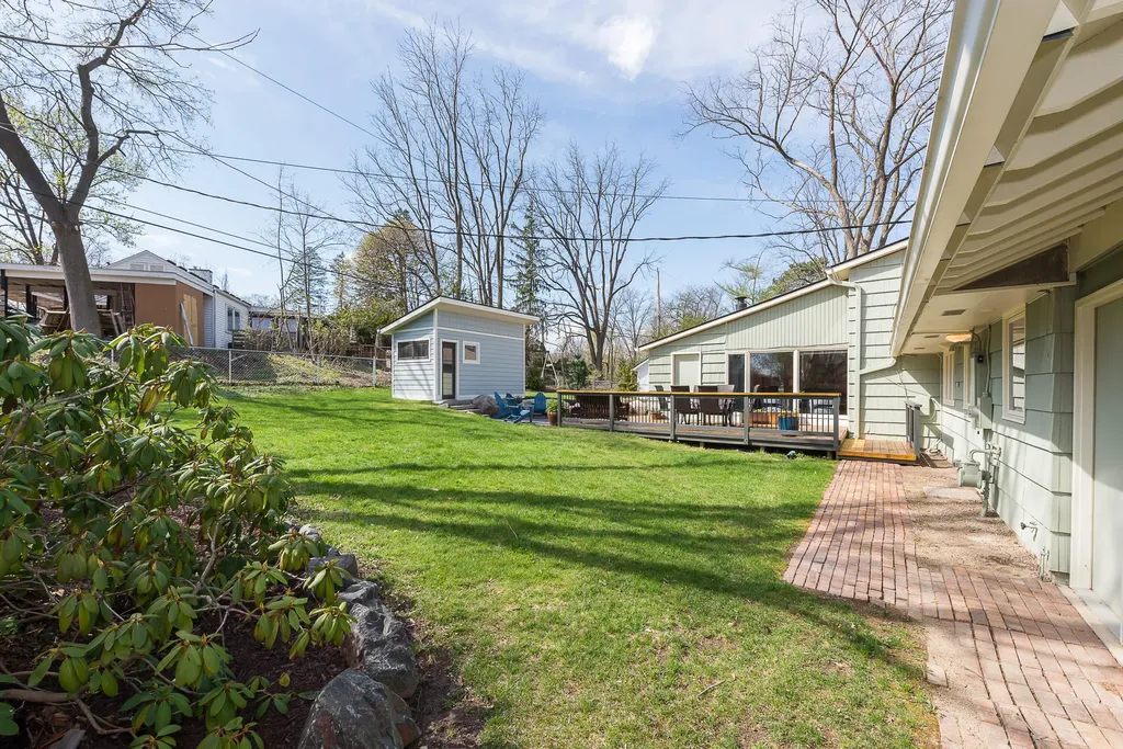 1307 Beechwood Drive Ann Arbor City MI 48103