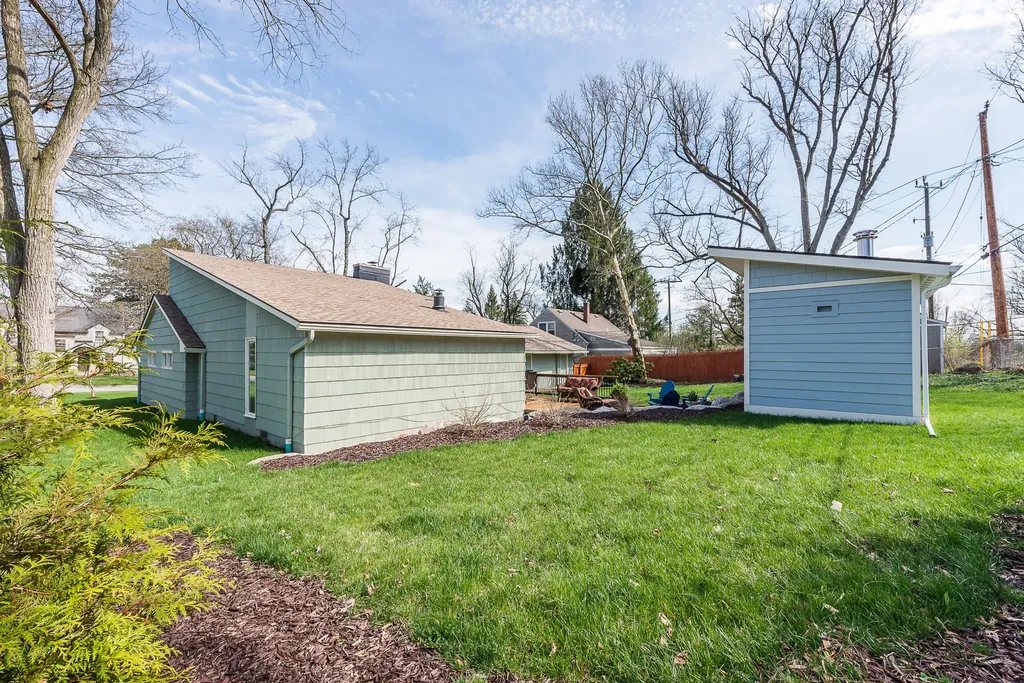 1307 Beechwood Drive Ann Arbor City MI 48103